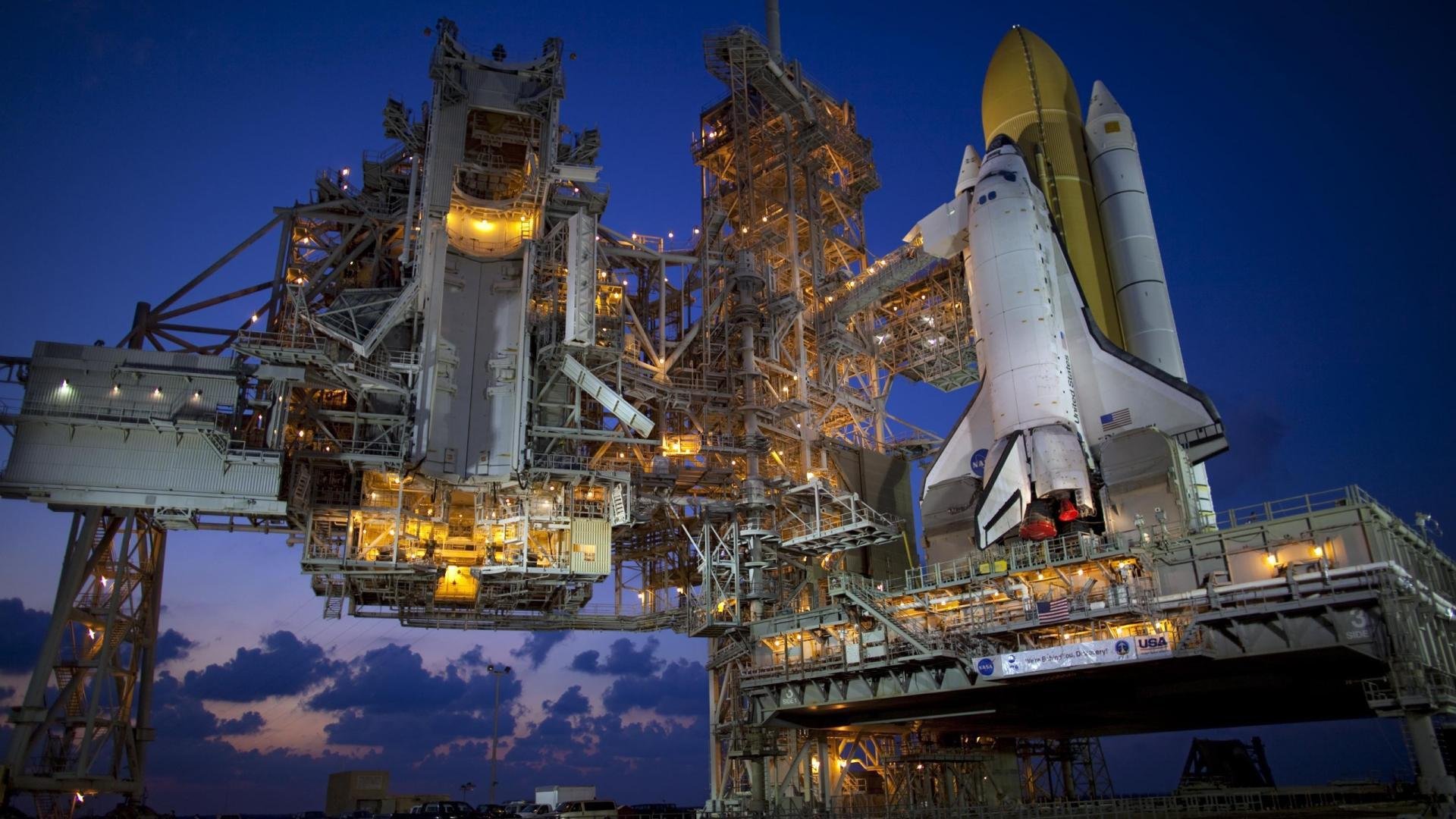 《跨界合作新亮点：电竞与时尚圈的时尚碰撞》，电子竞技多元跨界