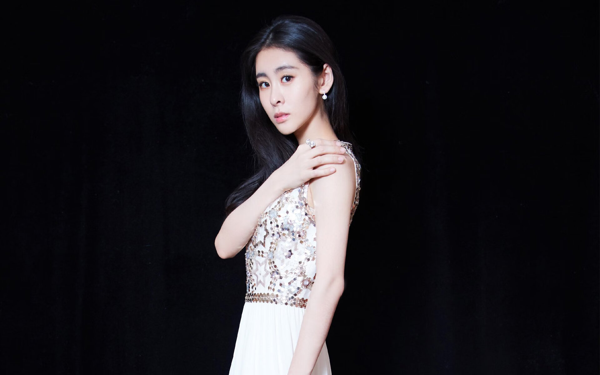 篮球运动员专项技术动作规范培训研究，篮球专业技术动作